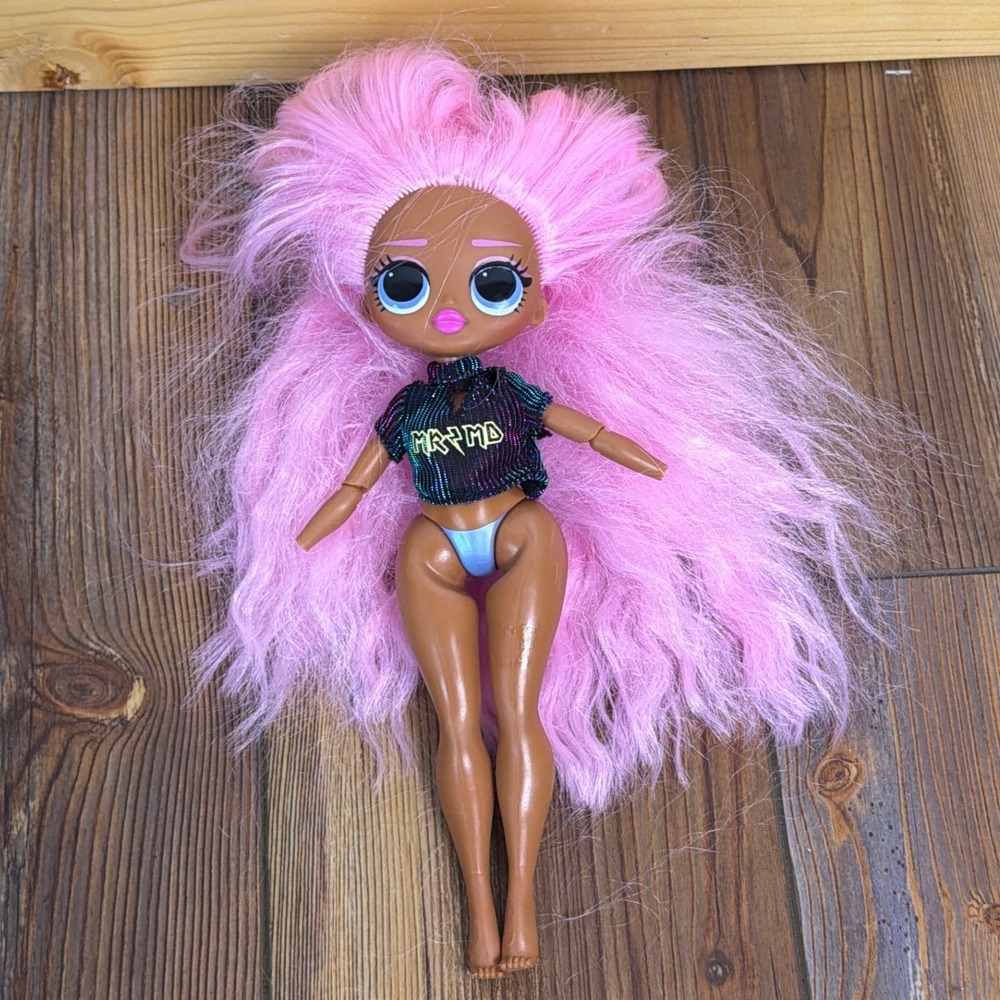 MGA LOL Surprise OMG Da Boss Fashion Dol Pink Hair Series 3 Kids Collectible Toy